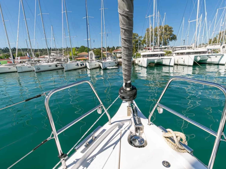 Alquiler de Velero, con o sin patrón Bavaria Lefkáda