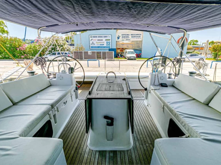 Alquiler Velero Dufour con o sin  título de navegación