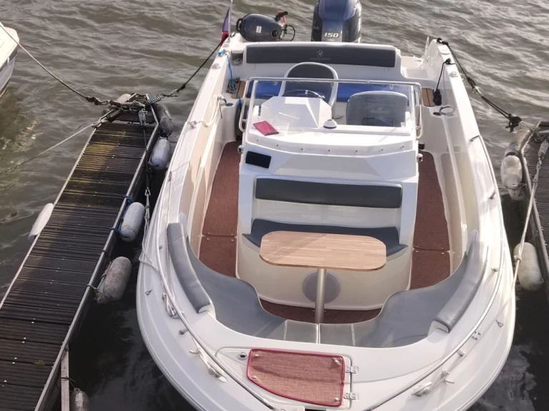 Lancha para alquilar Paris al mejor precio