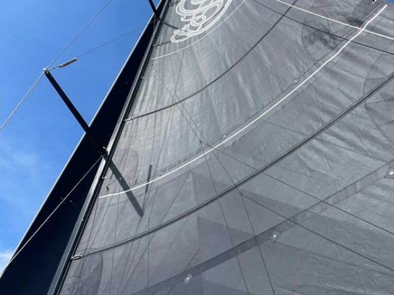 Velero para alquilar Pirovac al mejor precio