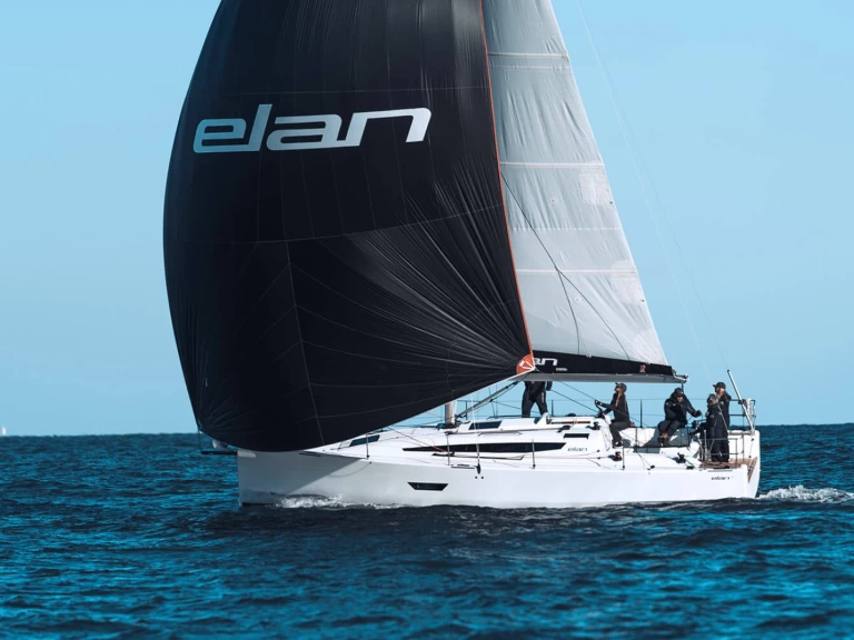 Alquiler de Elan E4 en Biograd na Moru