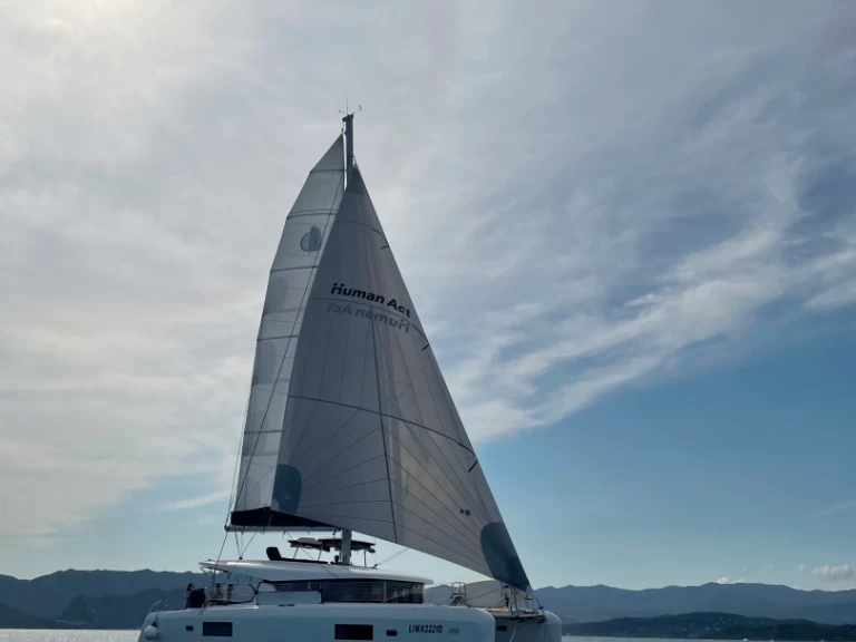 Alquiler de embarcaciones Lagoon Lagoon 42 enPiombino en Samboat