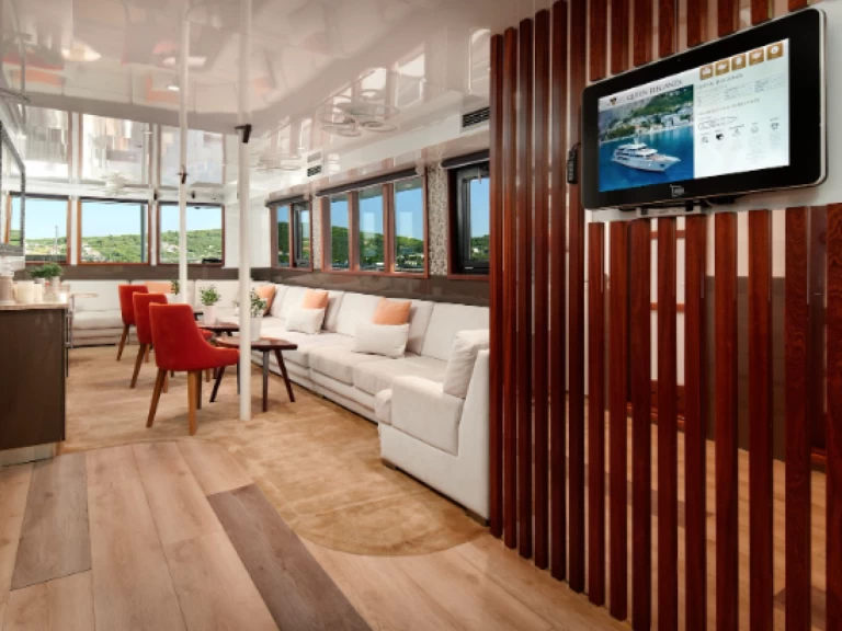 Alquiler de embarcaciones  Motoryacht Queen Eleganza enSplit en Samboat