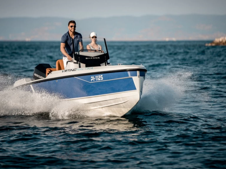 Alquiler Lancha Saxdor con o sin  título de navegación