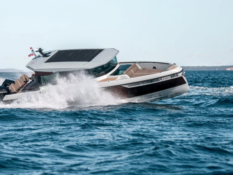 Alquiler de Saxdor Saxdor 320 GTC en Sukošan