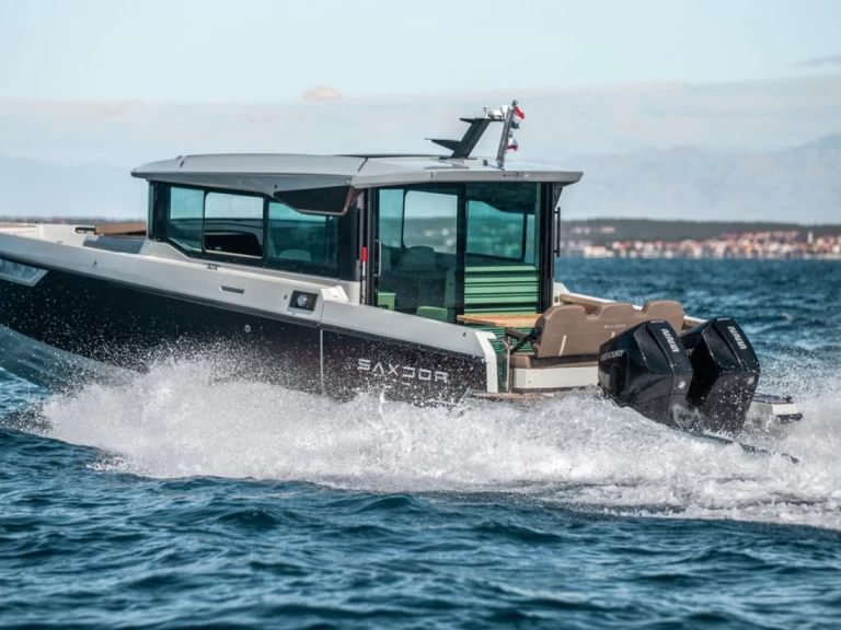 Alquiler de barcos Sukošan barato de Saxdor 320 GTC