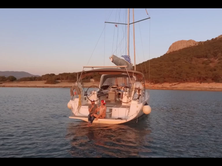 Alquiler de embarcaciones Bénéteau Oceanis 41.1 enCos en Samboat