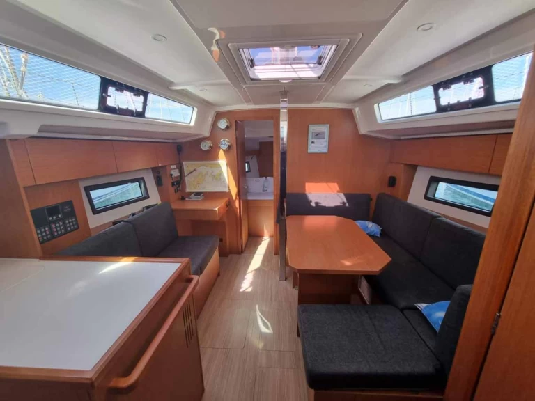 Alquiler Velero en Punat - Bavaria Bavaria C38