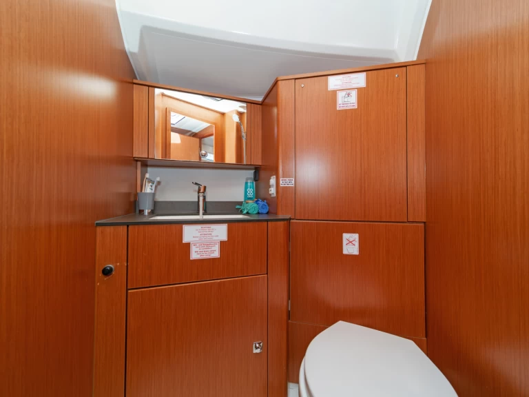 Alquiler de Bavaria Cruiser 41 en Álimos