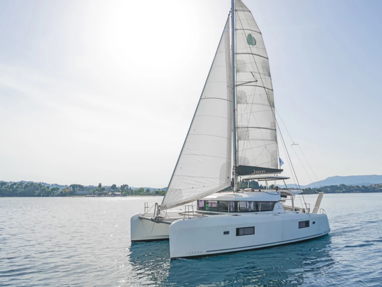 Alquiler de Lagoon Lagoon 42 en Gouviá