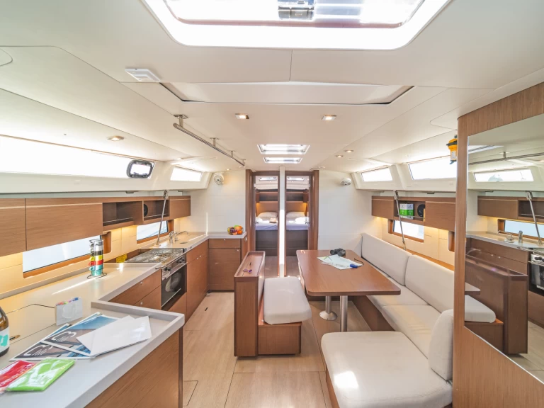 Alquiler de barcos Gouviá barato de Oceanis 46.1