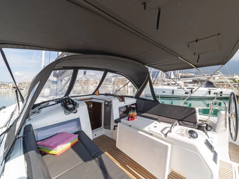 Alquiler de embarcaciones Jeanneau Sun Odyssey 440 enSkiathos en Samboat