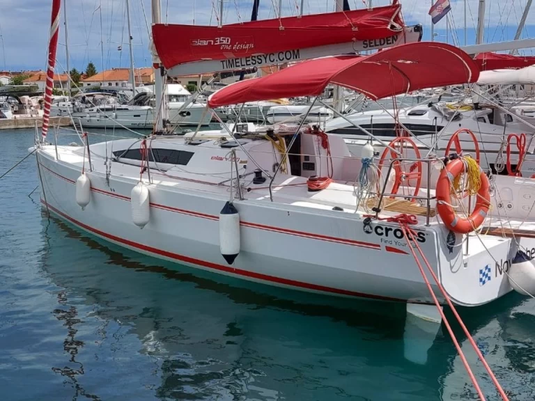 Alquiler de embarcaciones Elan Elan 350 Performance enBiograd na Moru en Samboat
