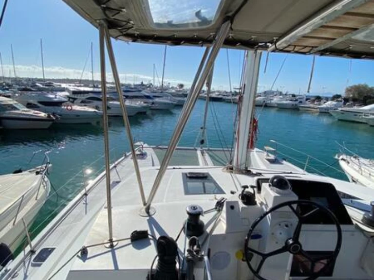 Alquiler Catamarán Nautitech con o sin  título de navegación