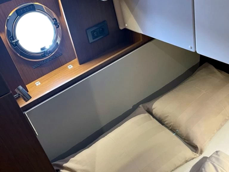 Alquiler Yate de lujo Bénéteau con o sin  título de navegación