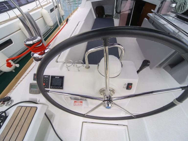 Alquiler de Bénéteau Oceanis 45 en Saint George's