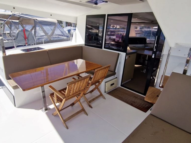 Alquiler de Catamarán, con o sin patrón Fountaine Pajot Trogir