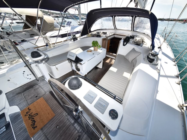 Alquiler de embarcaciones Bavaria Cruiser 45 enSukošan en Samboat