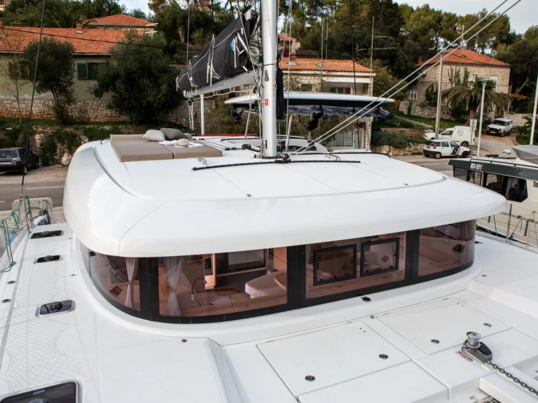 Lagoon Lagoon 42 de alquiler a Rogač