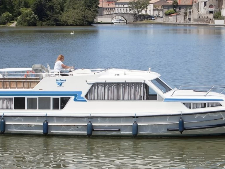 Alquiler de Casa flotante, con o sin patrón Standard Messac