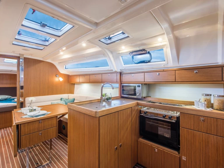 Alquiler Trogir - Bavaria Bavaria Cruiser 37 Style en SamBoat