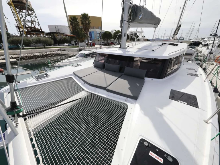 Alquiler Catamarán Fountaine Pajot con o sin  título de navegación