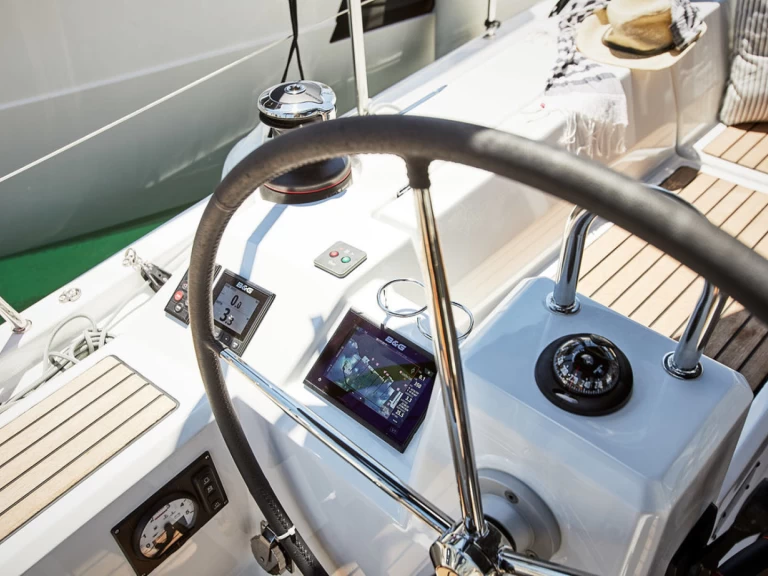 Alquiler de embarcaciones Bénéteau Oceanis 41.1 enKaštela en Samboat