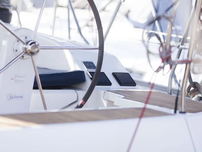 Alquiler de barcos Cos barato de Cruiser 51