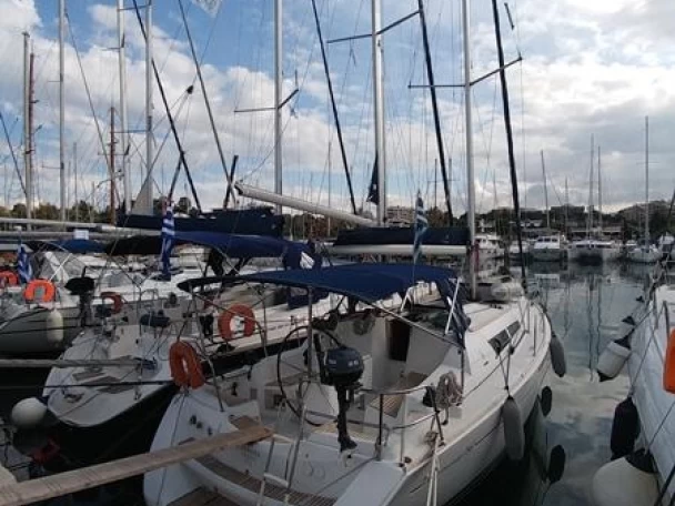Jeanneau Sun Odyssey 36i de alquiler a Eleusis