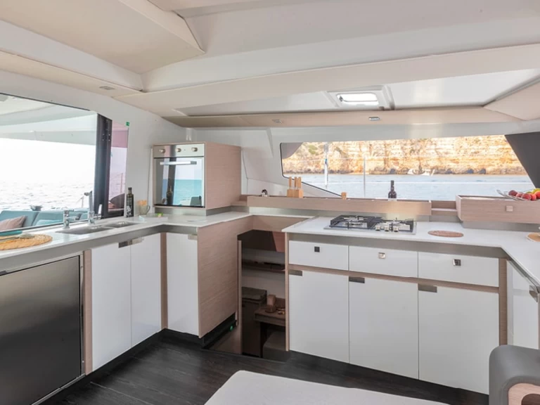 Alquiler de embarcaciones Fountaine Pajot Elba 45 enJolly Harbour en Samboat