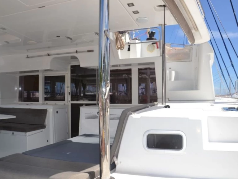 Alquiler de embarcaciones Lagoon Lagoon 450 enLe Marin en Samboat