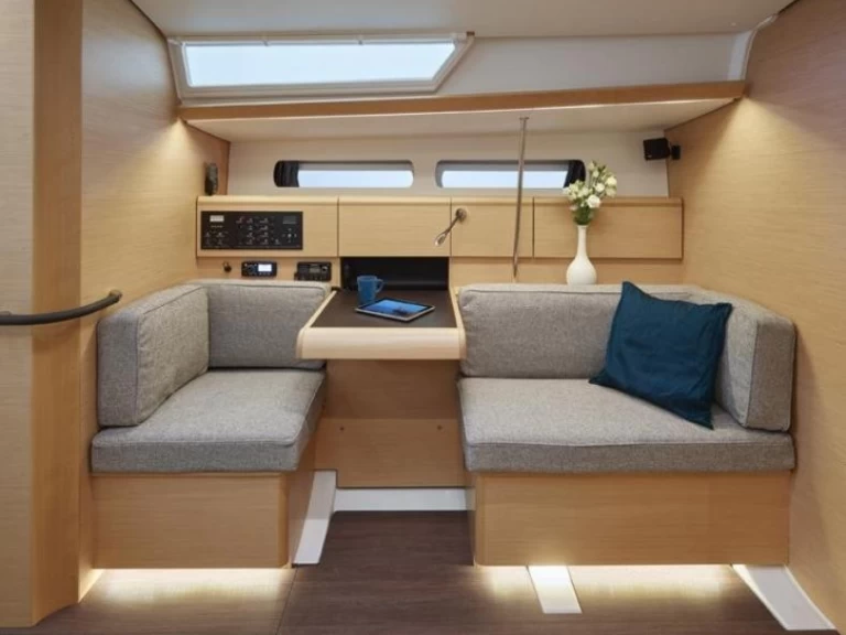 Alquiler de embarcaciones Jeanneau Sun Odyssey 449 enCos en Samboat