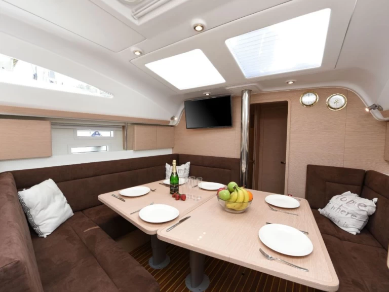 Alquiler de Velero, con o sin patrón Elan Zadar