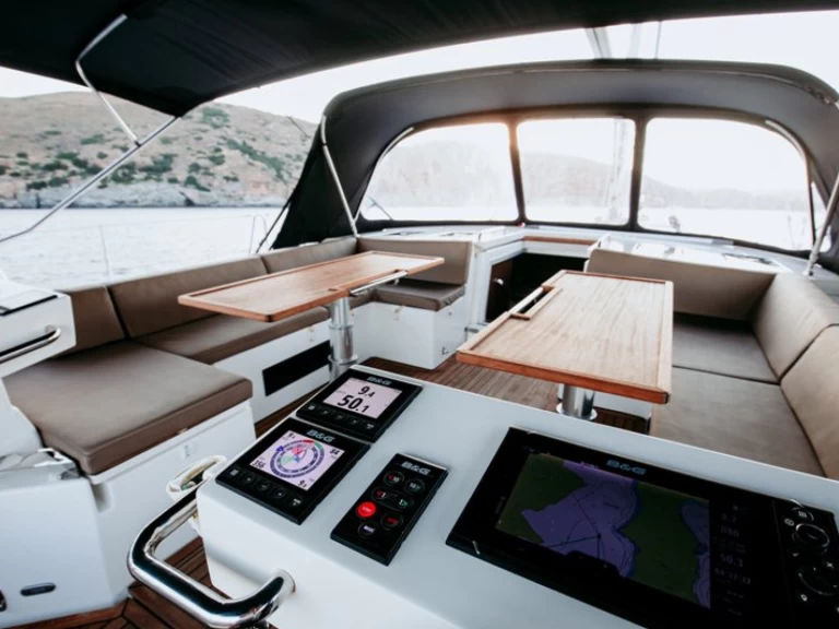 Alquiler Velero en Lávrio - Bavaria Bavaria C57