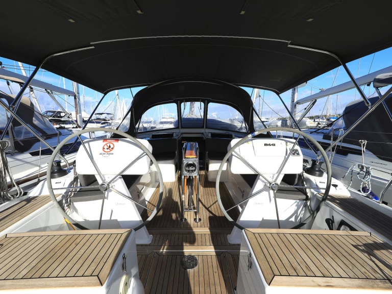 Velero para alquilar Biograd na Moru al mejor precio