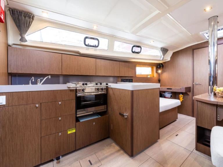 Alquiler de Velero, con o sin patrón Bénéteau Lefkáda