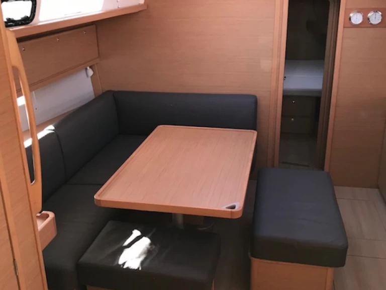 Alquiler Velero Dufour con o sin  título de navegación