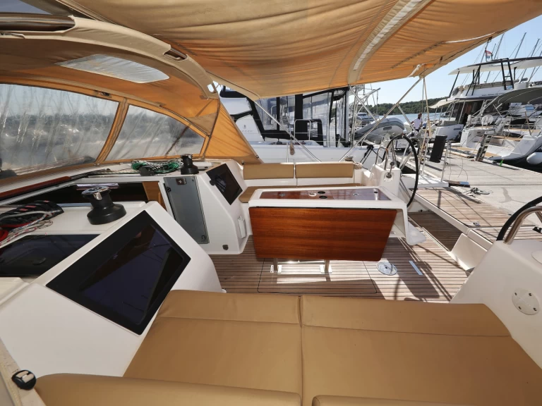 Alquiler de embarcaciones Dufour Dufour 460 Grand Large enŠibenik en Samboat