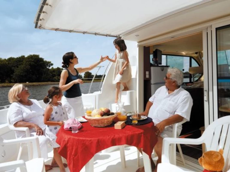 Alquiler Casa flotante Estivale con o sin  título de navegación