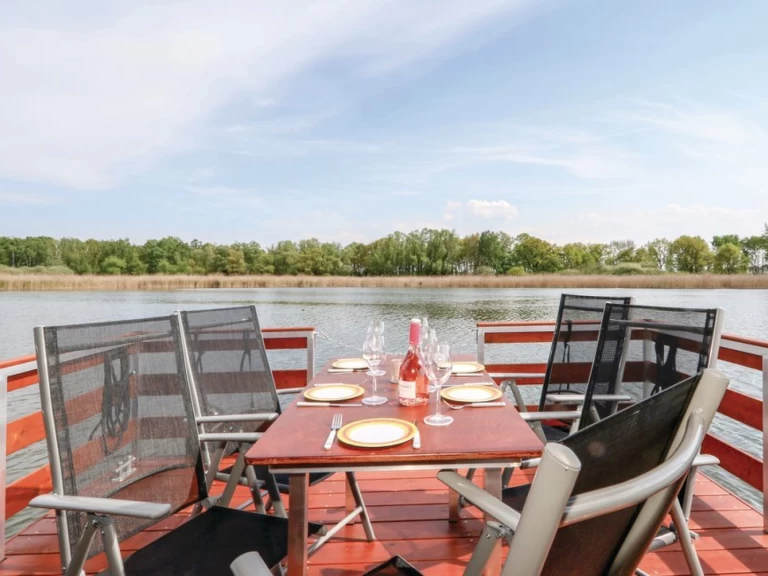 Alquiler de barcos Buchholz barato de TS1000