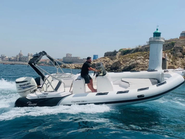 Ranieri Cayman 23 de alquiler a Marsella