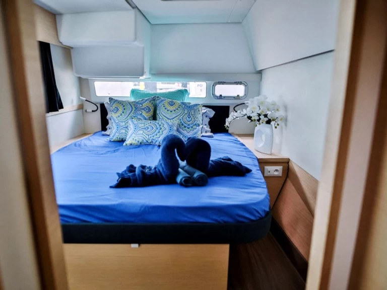 Alquiler Catamarán Fountaine Pajot con o sin  título de navegación