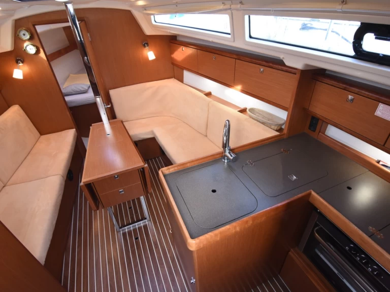 Alquiler Velero en Punat - Bavaria Cruiser 34