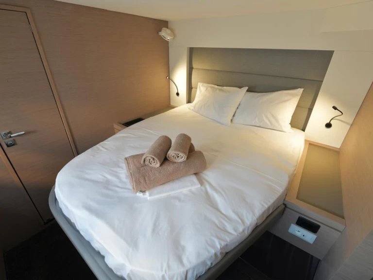 Fountaine Pajot Saona 47 de alquiler a Álimos