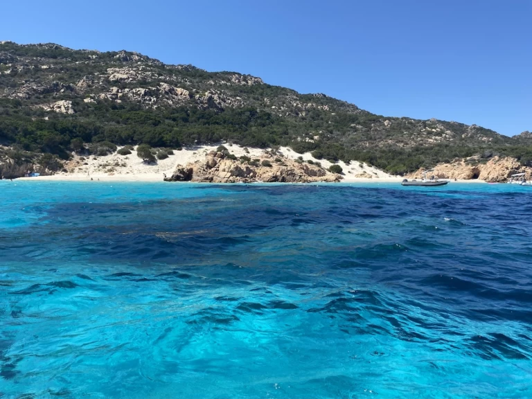 Alquiler de barcos La Maddalena barato de 33 GTO SPORT