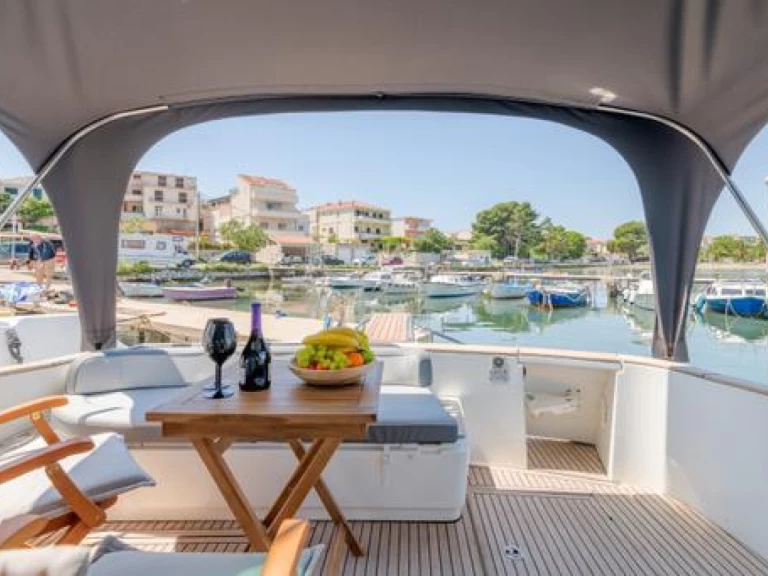 Bénéteau Antares 12 Cruising de alquiler a Split