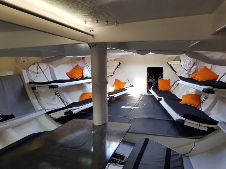 Velero para alquilar Barcelona al mejor precio