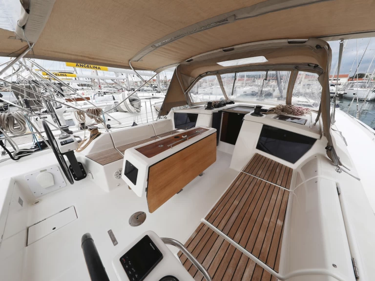 Dufour Dufour 430 Grand Large de alquiler a Šibenik