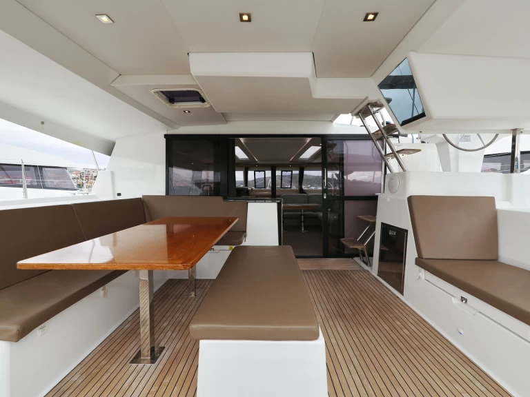Alquiler de embarcaciones Fountaine Pajot Saona 47 enRogoznica en Samboat