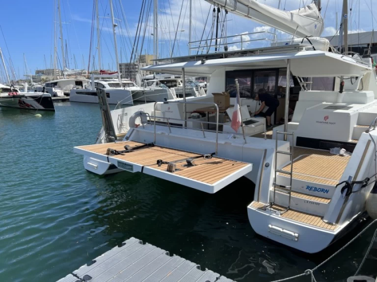 Alquiler de embarcaciones Fountaine Pajot Saba 50 enAjaccio en Samboat